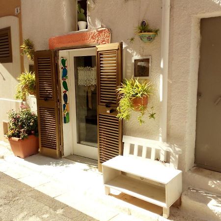 La Casa Di Lo Lägenhet Monopoli Exteriör bild